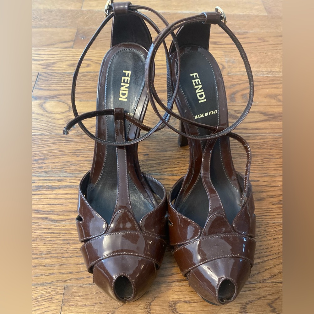 Fendi brown strappy high heels - Size 36.5